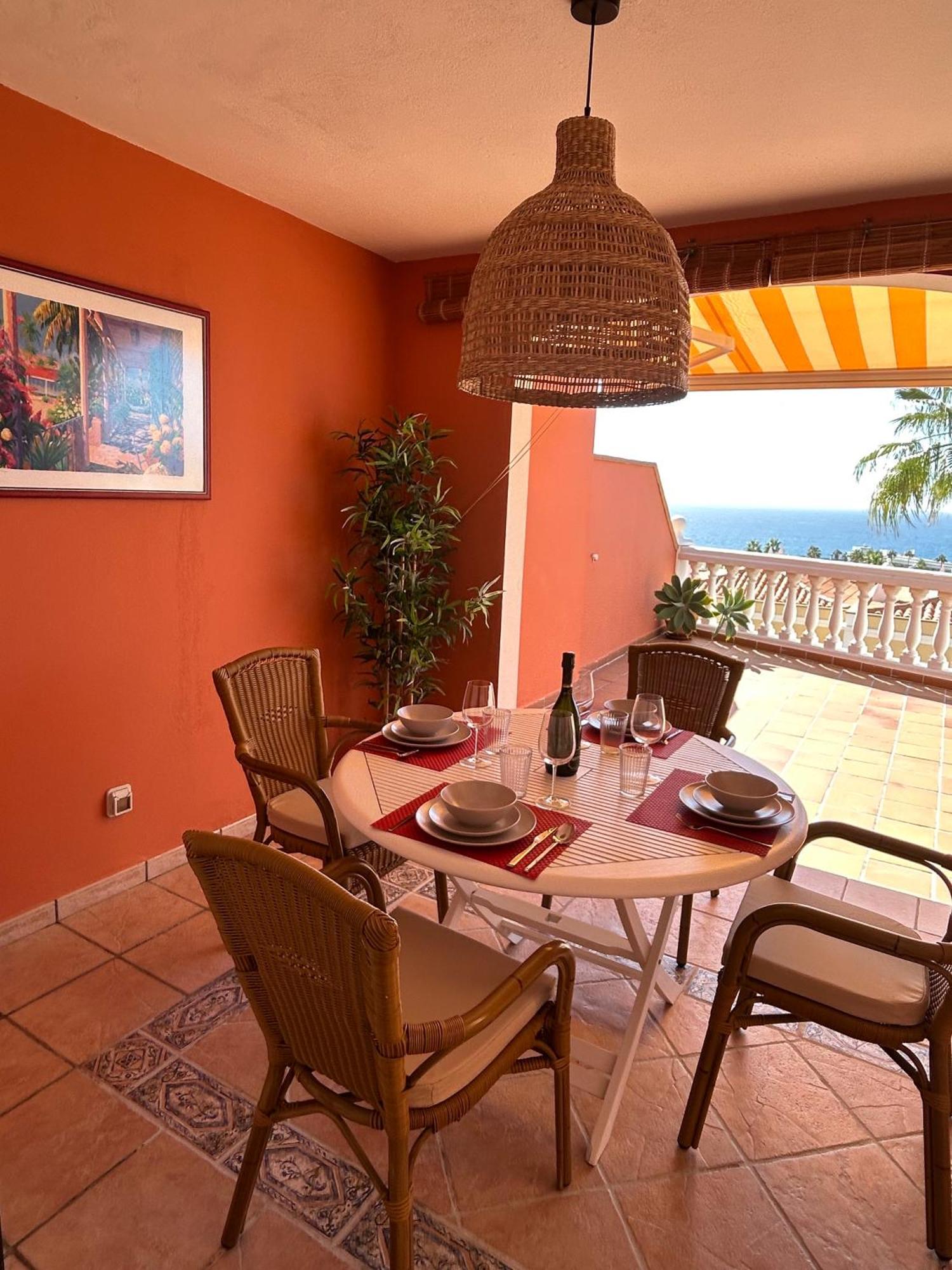 Playa Del Duque-Amazing Views 2 Bedroom 阿德耶 外观 照片