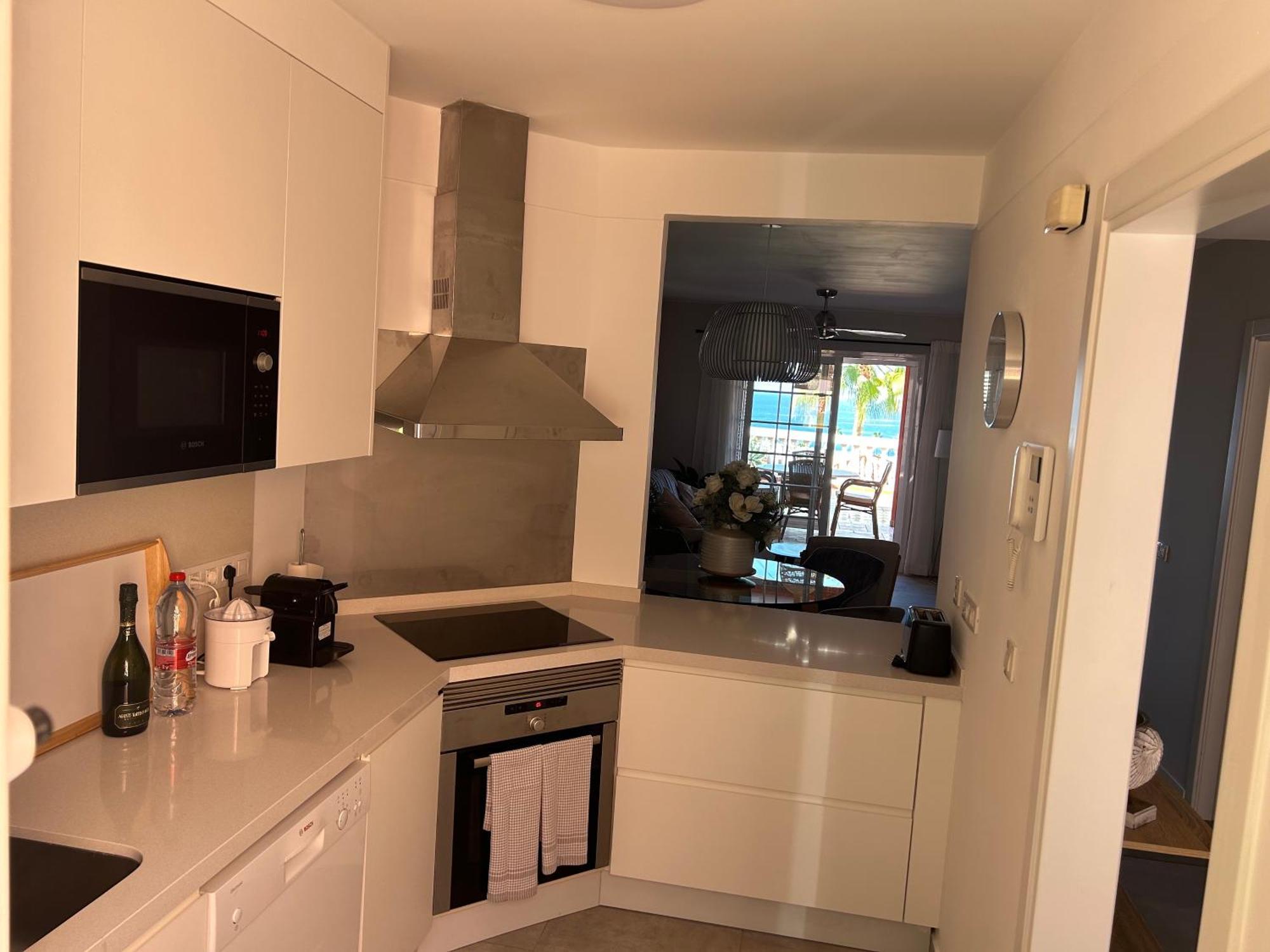 Playa Del Duque-Amazing Views 2 Bedroom 阿德耶 外观 照片