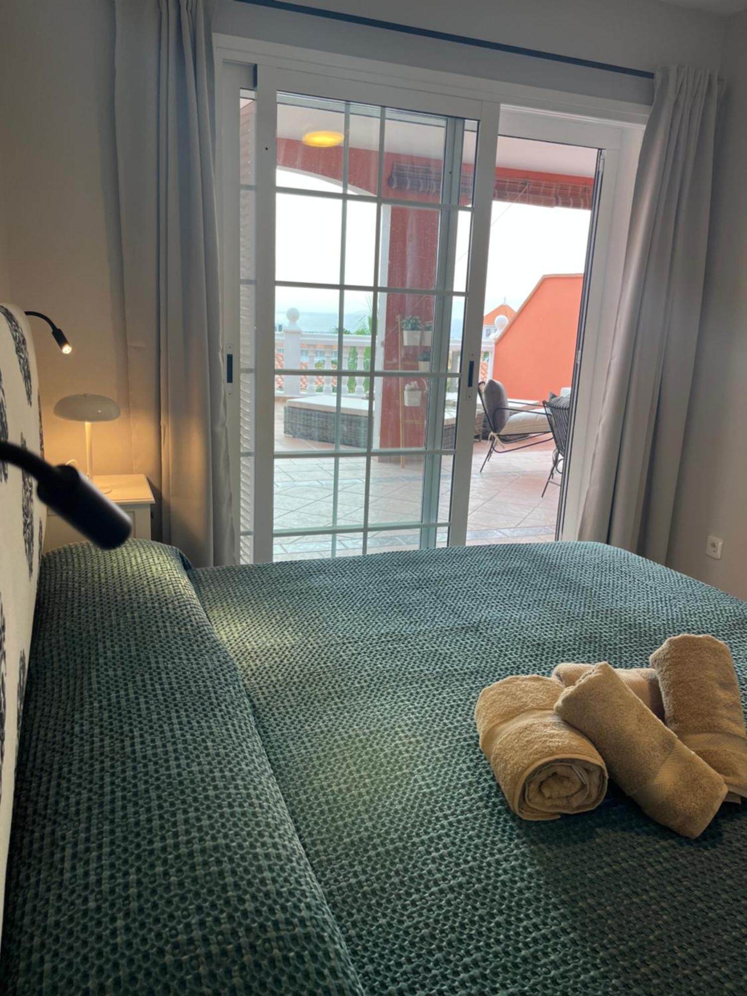 Playa Del Duque-Amazing Views 2 Bedroom 阿德耶 外观 照片